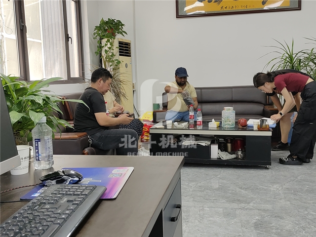孟加拉國客戶到我公司考察、洽談合作